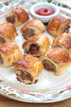 Load image into Gallery viewer, Sausage Rolls
